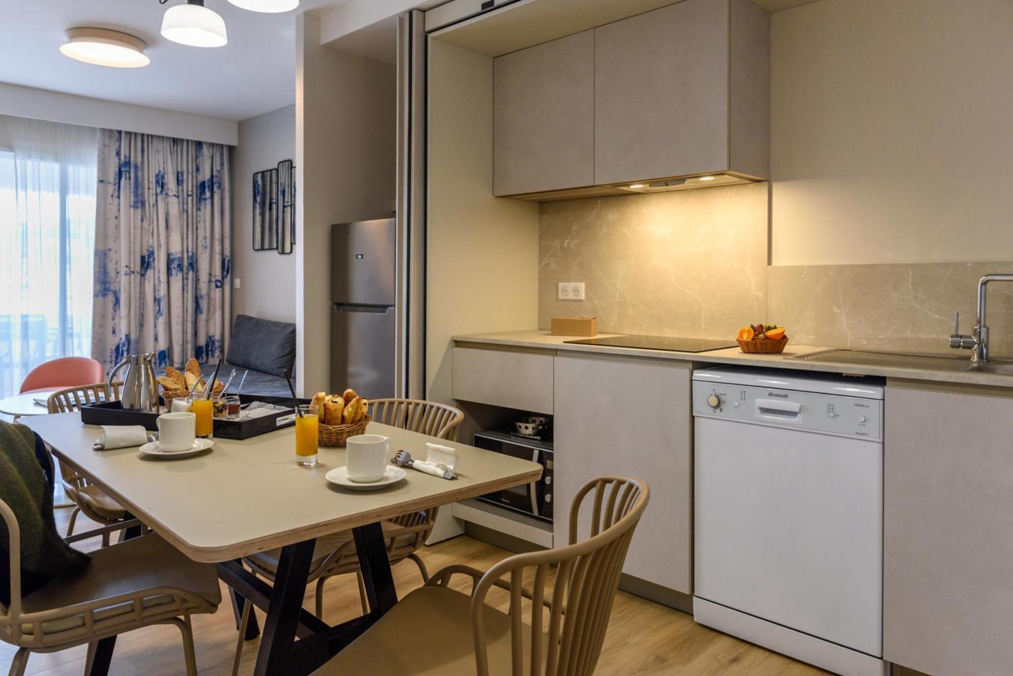 Residence De Tourisme Ajaccio Amiraute Zewnętrze zdjęcie